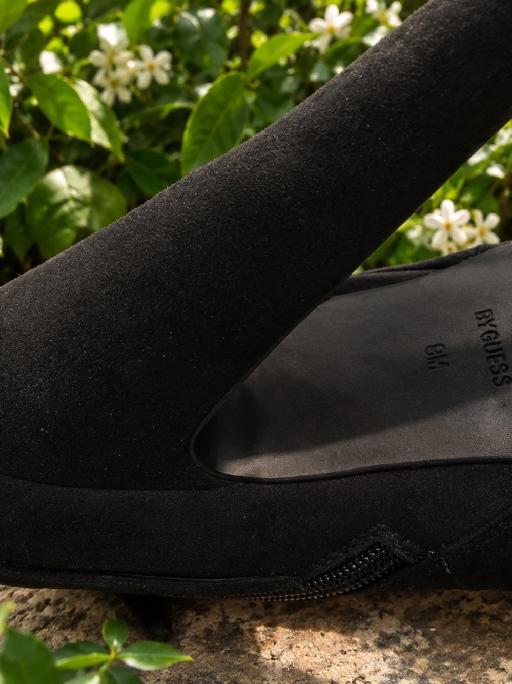 GUESS Black Suede Pointed-Toe Pump